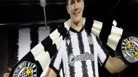 荷兰队史德佩平局纪录紧追阿贝-伦斯特拉