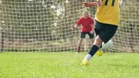 泰晤士报透露：赫塔菲寻求与曼联续约格林伍德